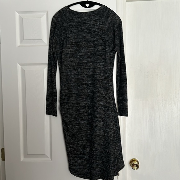 Beautiful cozy fitted Banana Republic dress size small black - Picture 3 of 4